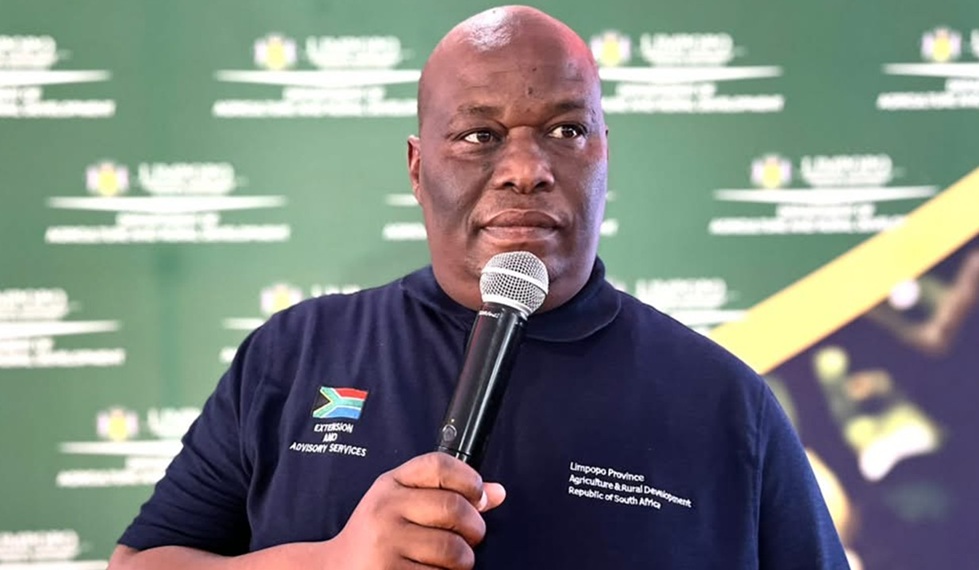 Tumisho Madigoe, Capricorn District Acting Director addresses Extension and Advisory Conference.