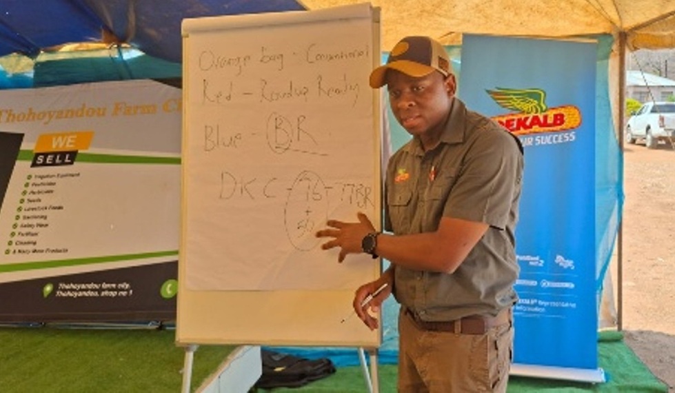 MAIZE INFORMATION SHARING DAY HELD AT KHOMELЕ IRRIGATION SCHEME
